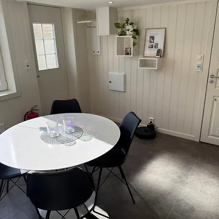 Lägenhet Pool & Sauna Retreat - Private Porsgrunn