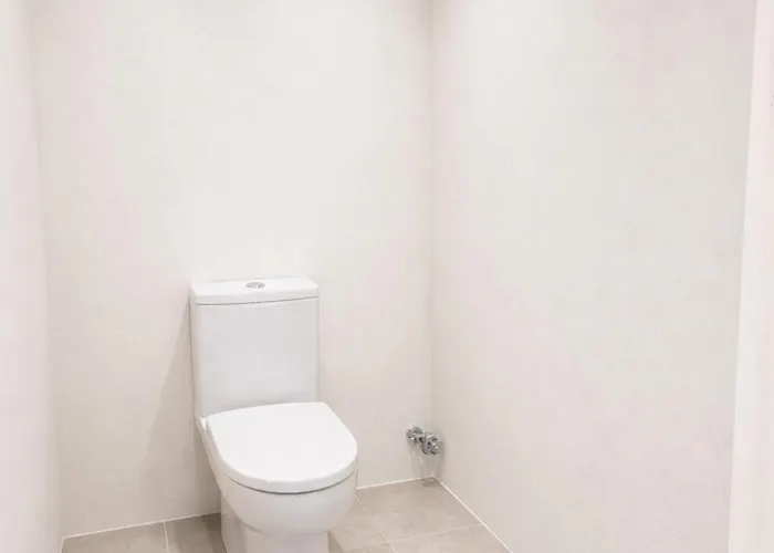 Pool & Nordic Sauna Retreat - *