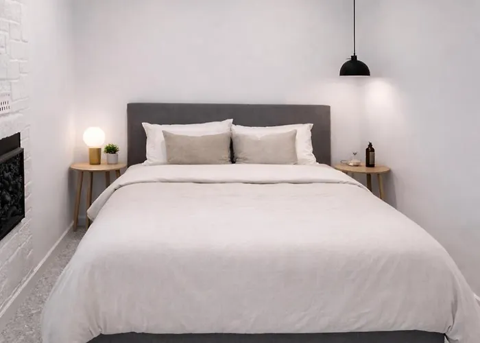 Pool & Nordic Sauna Retreat -